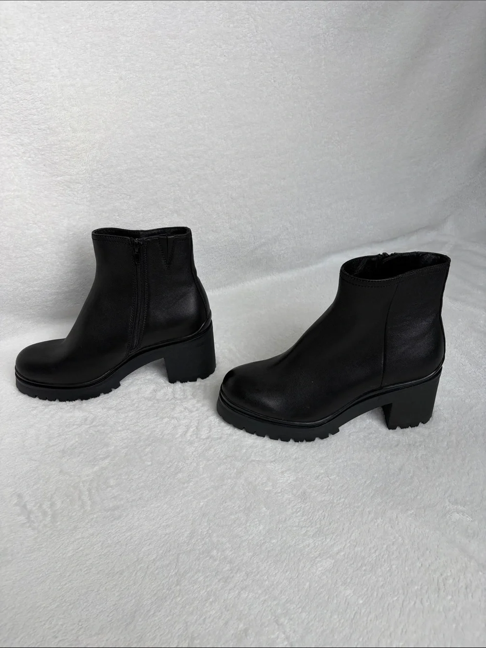 NWOB Jeffrey Campbell Black Leather Tracker Block Heel Ankle Boots Size 10